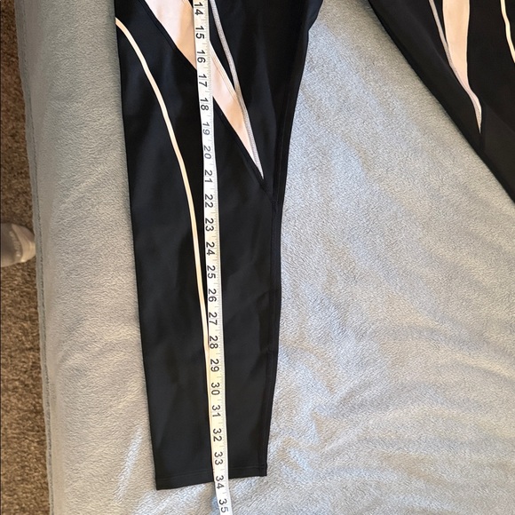 Noli Black and White Leggings - Picture 4 of 4